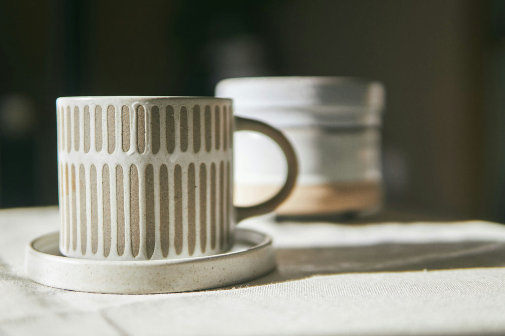 Atelier modelage et peinture - kit petit déjeuner (2 pièces à composer entre tasse, bol et assiette)